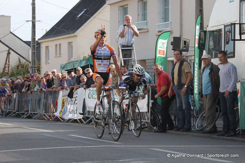 Trophe Aven Moros  Quimperl (29) : encore Barguil !