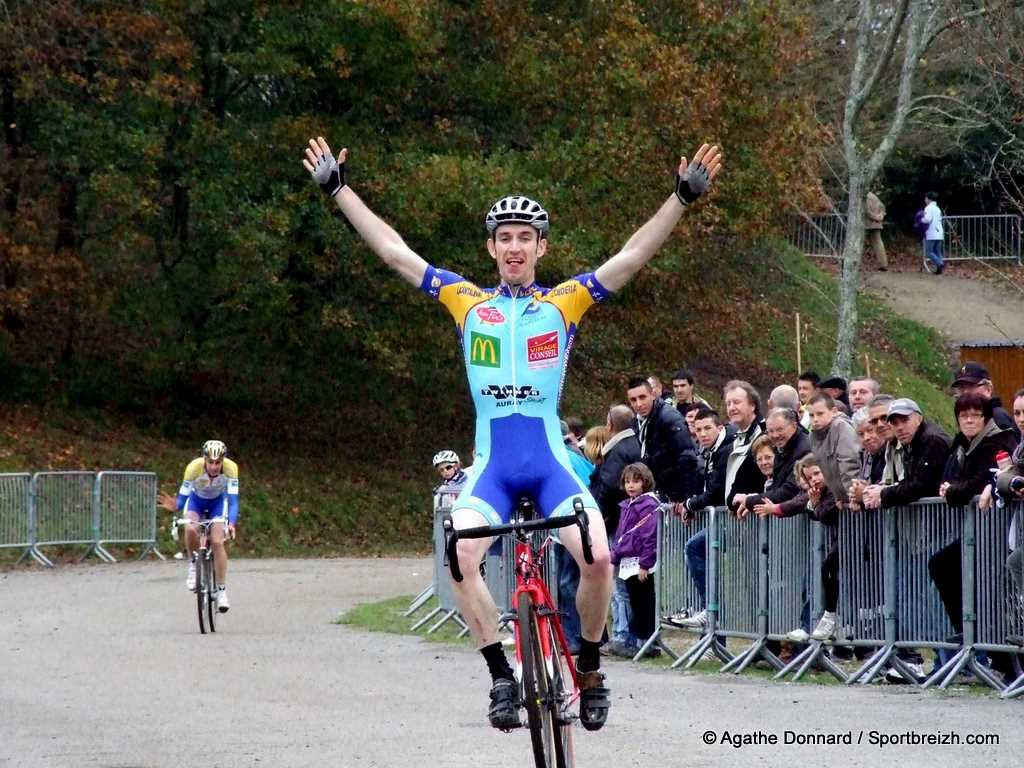 Cyclo-cross de Quimperl (29) : Le Dors devance Corvez 