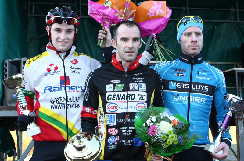 Cyclo cross de Calais : Pagnier avec facilit