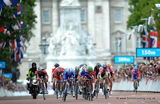 London Surrey Cycle Classic : Cavendish s'impose / Dumoulin 3e