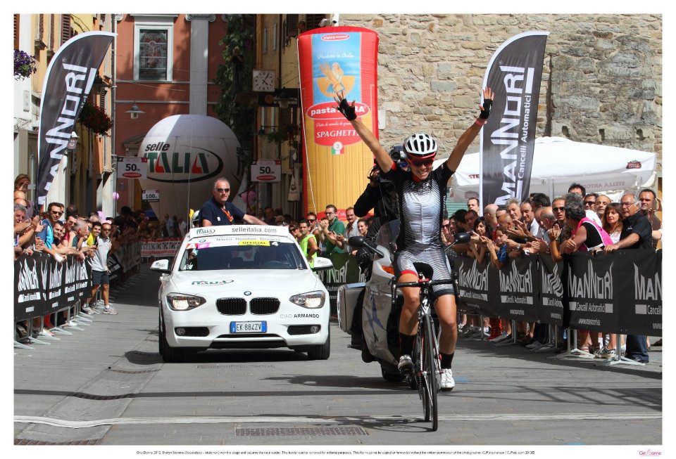 Tour d'Italie Dames : Stevens fait coup double 