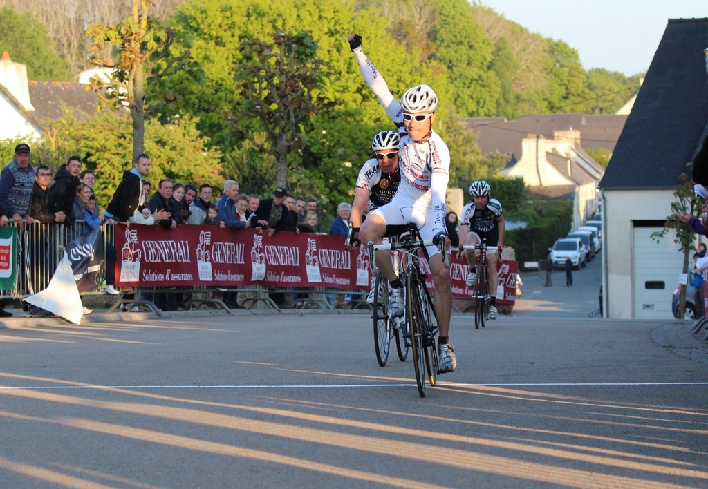 Saint-Eutrope Plougonven (29) : Debeau s'impose