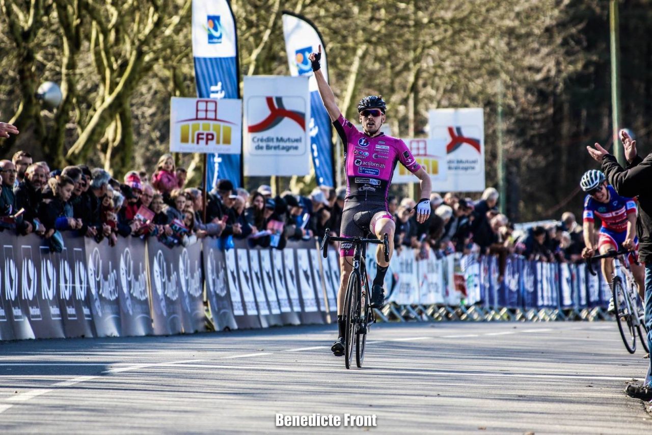 Plumelec (56): Etienne devant D'Hervez 