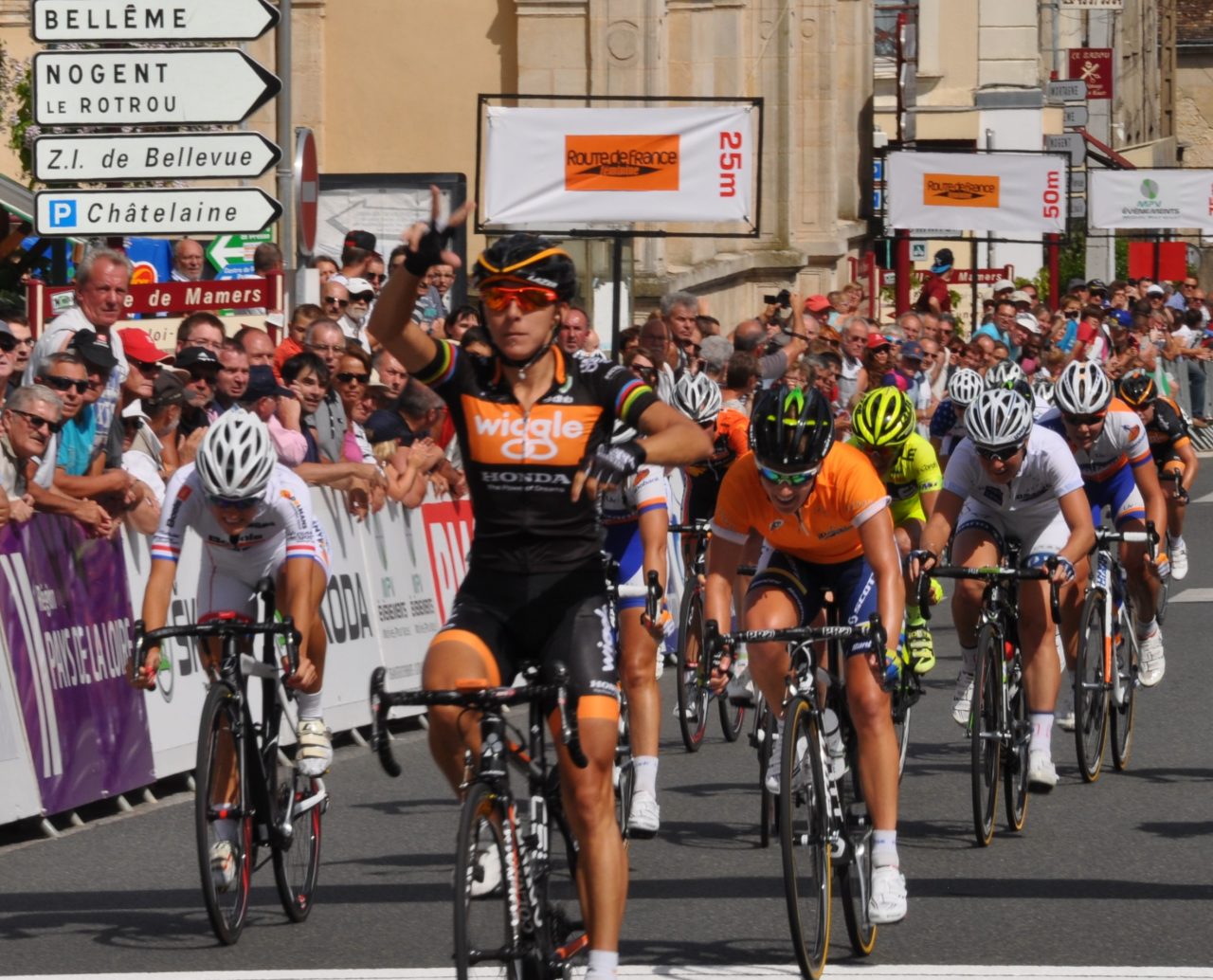 Route de France Fminine # 3: le coup du chapeau pour Bronzini / Ferrand-Prvot 4me