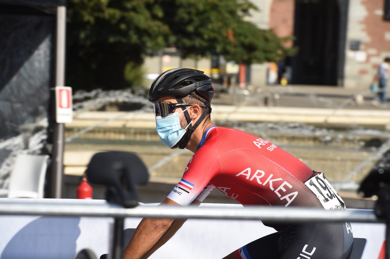 COVID: Bouhanni au repos