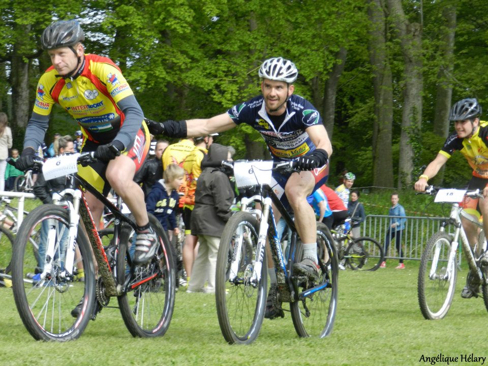 Jgou et Sidaner s'imposent sur les 3 Heures VTT de Pommerit (22) 