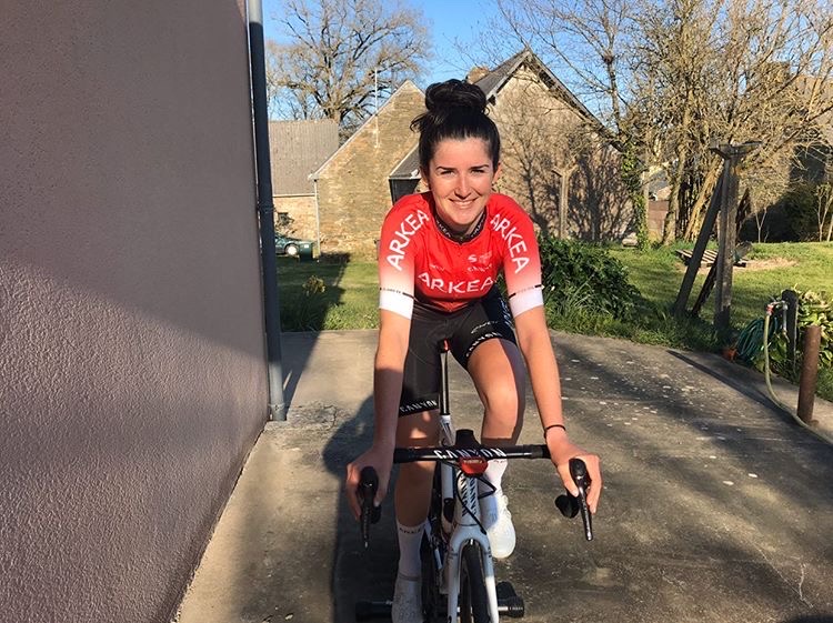 CCC / Lucie Jounier: "je vais finir par entrer en conflit avec mon home trainer" 