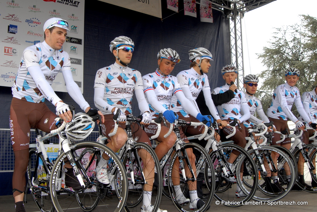 L’quipe AG2R LA MONDIALE en stage  la Toussuire 