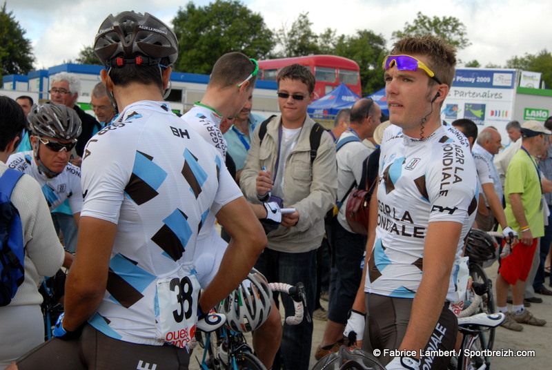 AG2R LA MONDIALE en stage