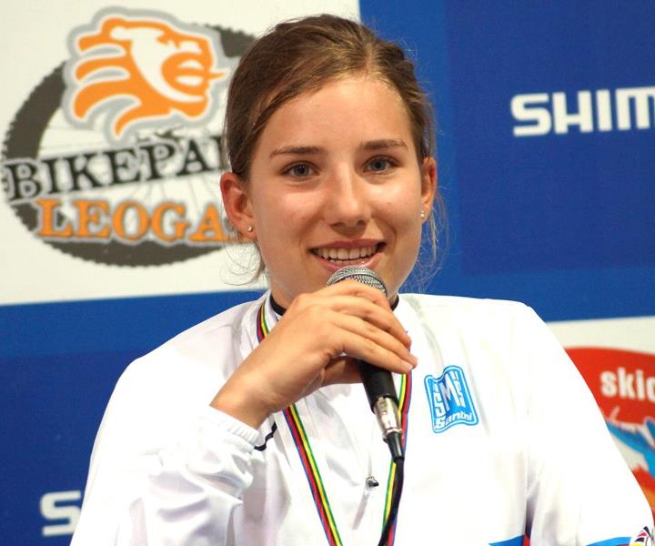Mondial VTT X-country Juniors Dames : La Suissesse Waldis s'impose / Clauzel au pied du podium 