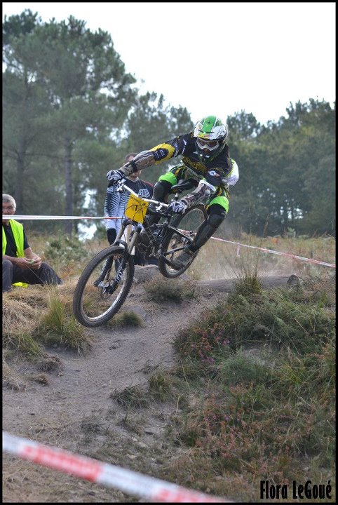 Coupe de Bretagne Descente VTT  Saint-Aignan (56) : Badouard reste le patron !