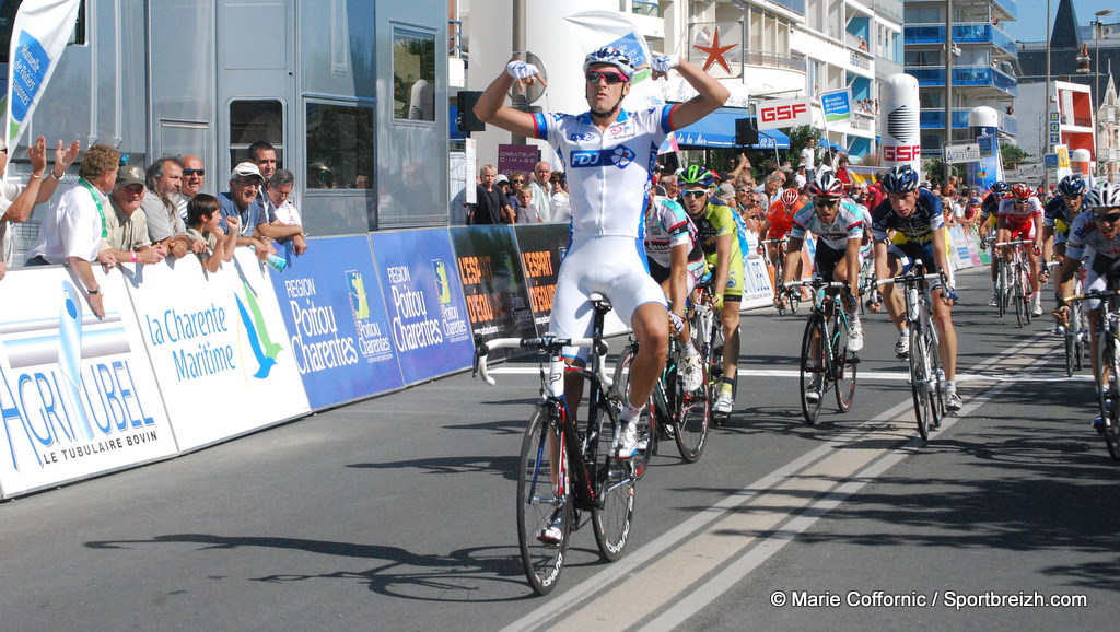 Tour du Poitou-Charentes # 1 : Roux rsiste au peloton, Vachon 4e 