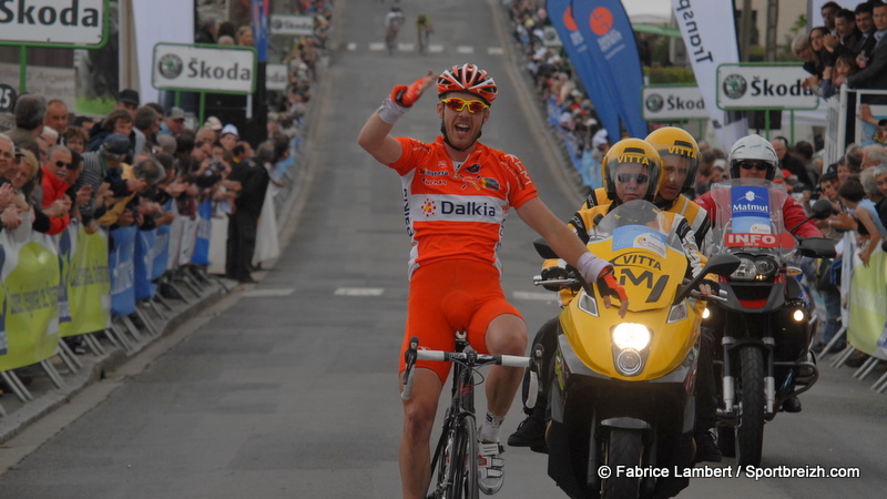 Tour de Bretagne: Cdric Pineau en solitaire  Iffendic (35)