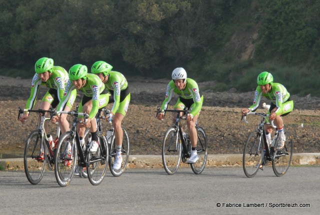 Tour du Nivernais Morvan : le clm par quipe pour le BIC 2000.