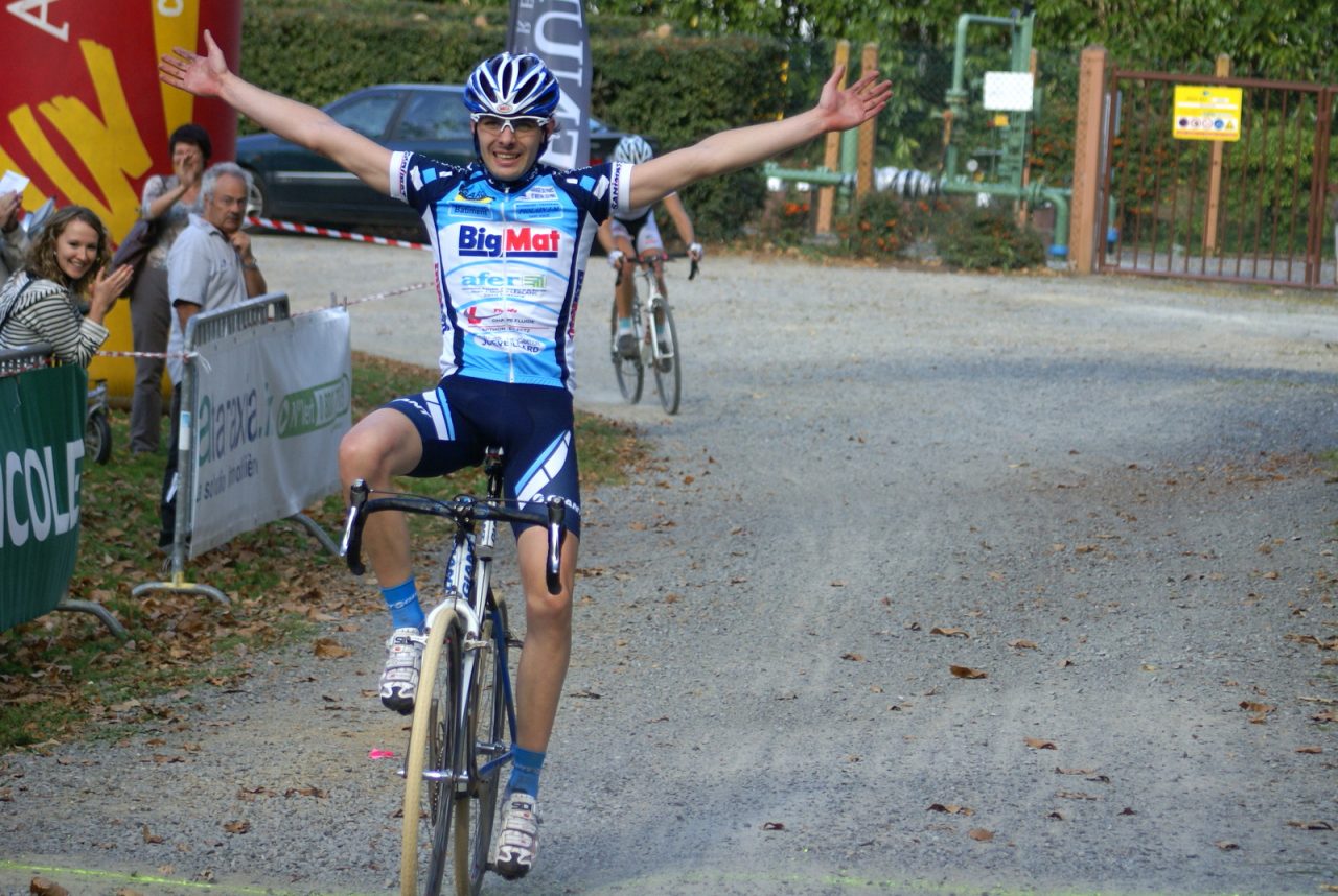 Cyclo-cross de Bouaye (44) : Riou, Bourreau et Lecuyer