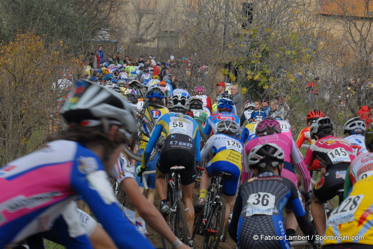 Cyclo-cross de Commequiers (85) : Joubert, Dupont, Blanchard et Guilbaud