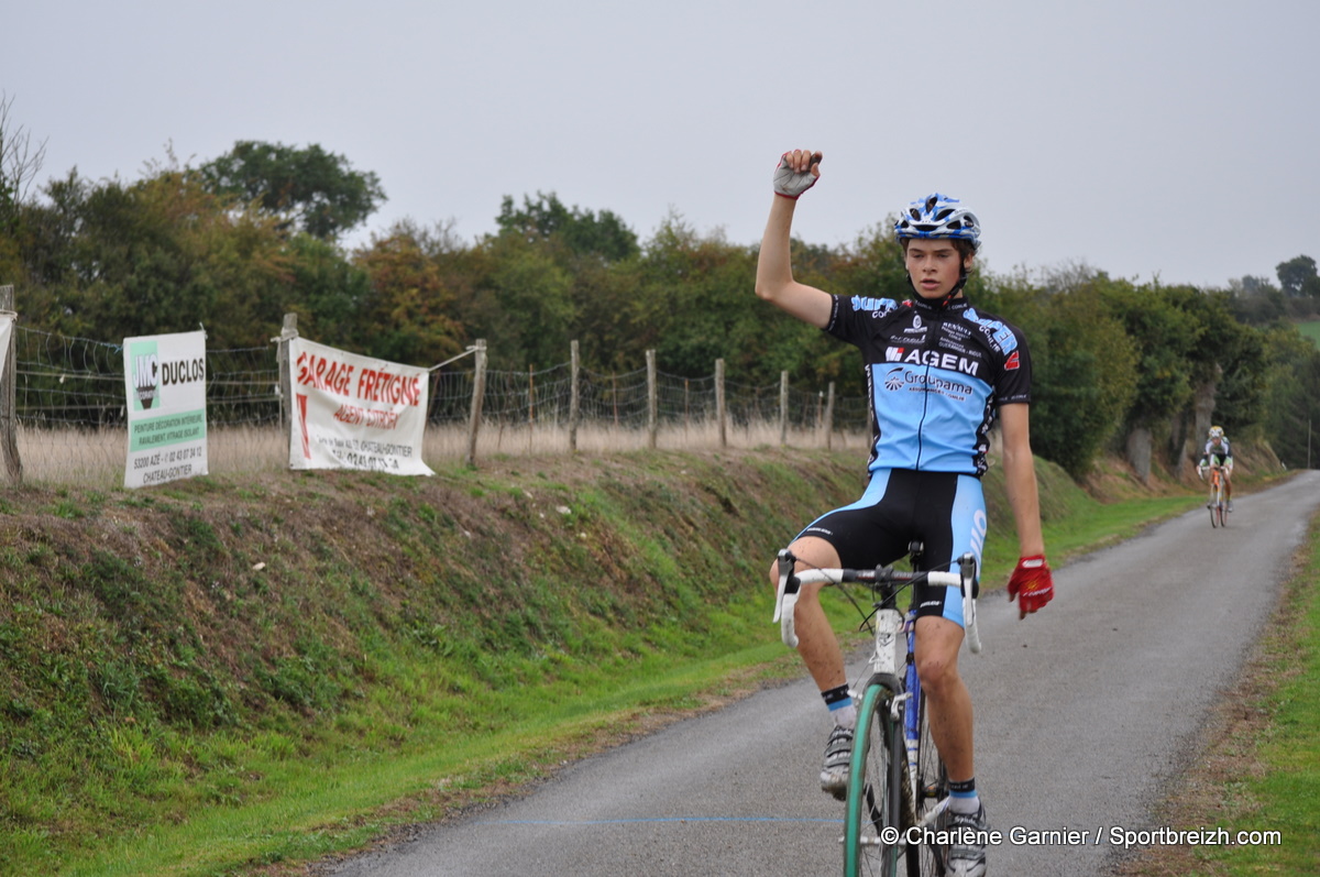 Cyclo-cross de Biern (53) : Renault, Mottier et Valomet