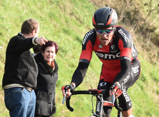 Omloop Het Nieuwsblad : Van Avermaet en costaud 