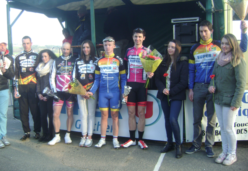 Saint-Malo-de-Phily (35): les fleurs pour Josselin et Lecamus-Lambert  