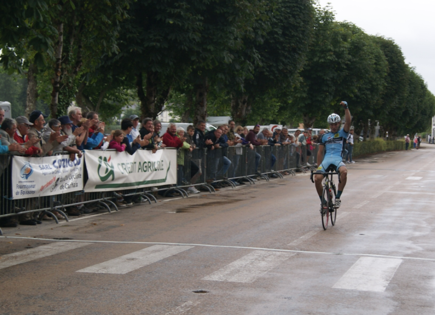 Le Huelgoat (29) : J. Rolland devant Fernandez