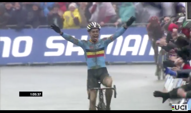 Mondiaux Cyclo-cross: Van Aert en patron 