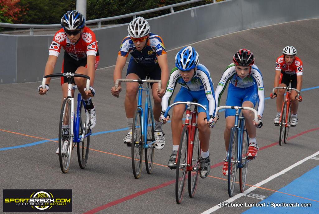 En diffr de la coupe de Bretagne Piste  Plouay (56)