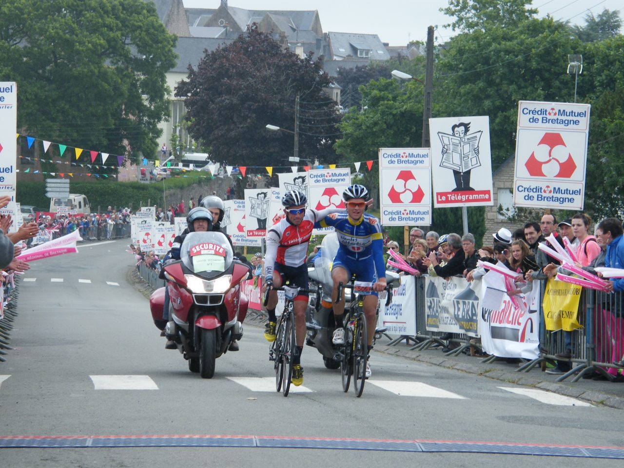 PLB 2013: Hinault et Saux main dans la main.