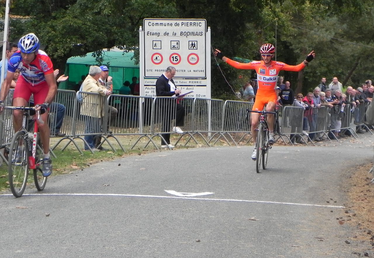 Cyclo-Cross de Pierric (44) - Dimanche 9 octobre 2011