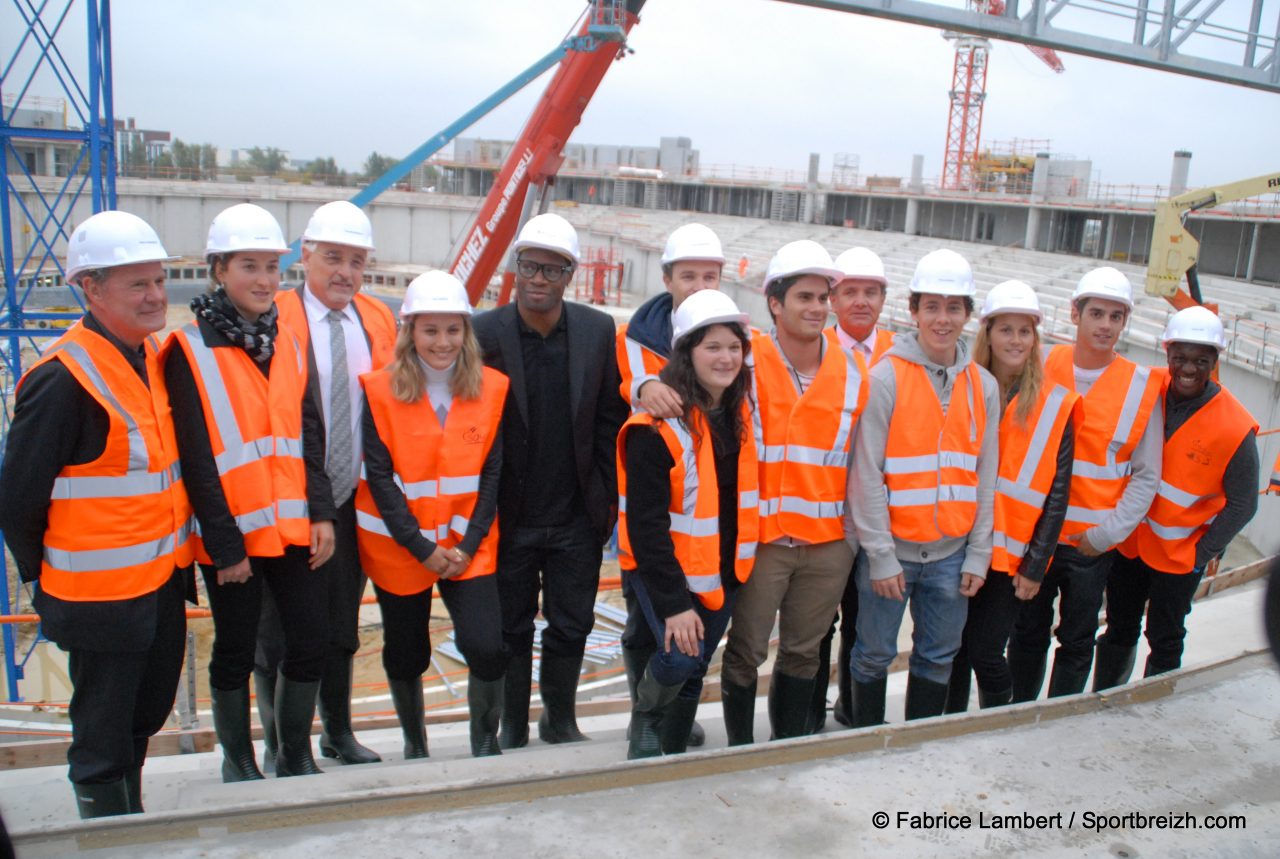 Les champions visitent le vlodrome de Saint-Quentin en Yvelines