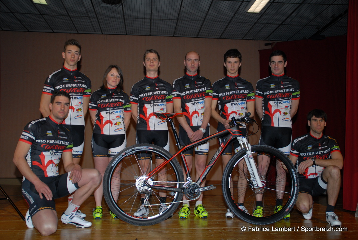 Les nouvelles couleurs du Team Pro fermetures Wilier Duke 