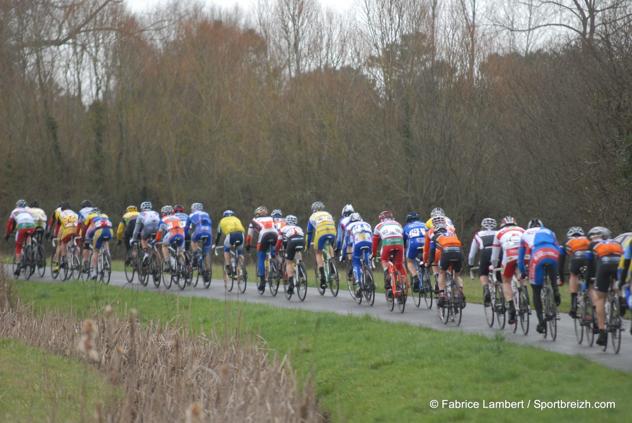 Les Bretons sur le Tour du Loire Layon Juniors 