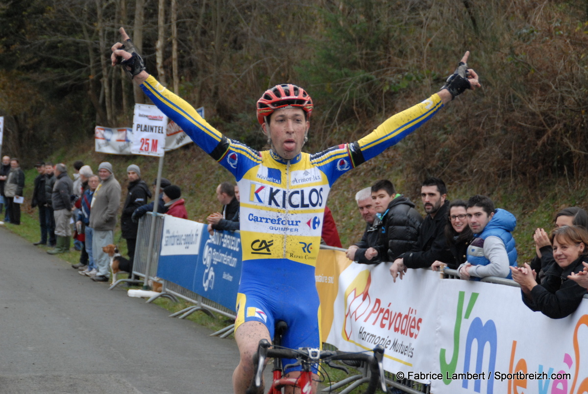 Cyclo-Cross de Saint-Donan (22) : Le Naour devant les pros