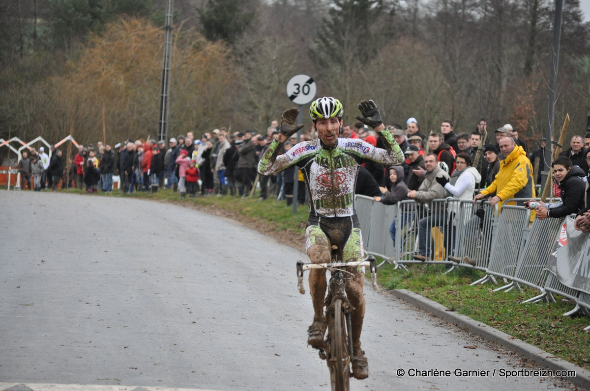 Cyclo-cross de Nol  Saint-Cyr le Gravelais (53) : Classements