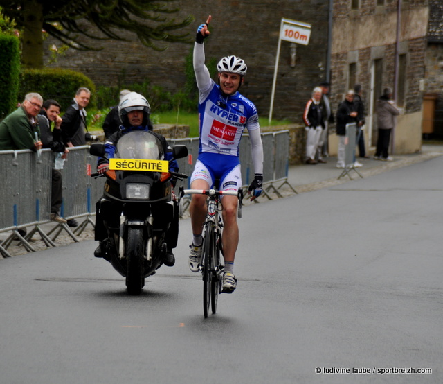 Pass'Cyclisme  Lanfains (22) : Josset en solitaire 