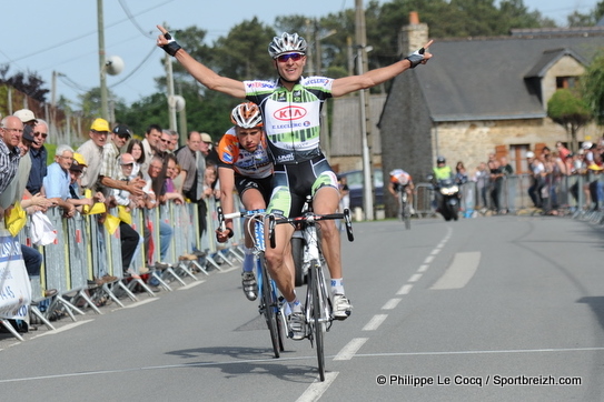 Boucles du Val d'Oust et de Lanvaux  Pleucadeuc (56) : Diguet devant Poilvet 