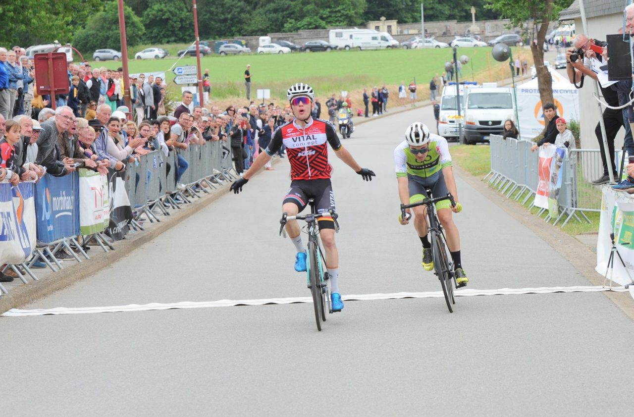 Tour de Pontivy Communaut-Souvenir Ange Roussel: Basset et Delalande 