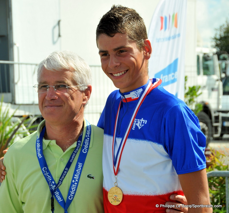 Warren Barguil fidle  l'AC Lanester 56