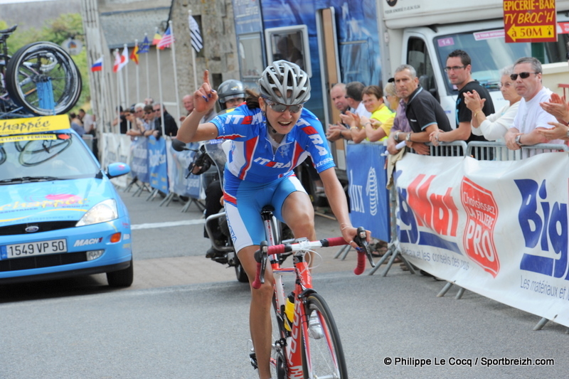 Tour de Bretagne Fminin : Burchenkova s'impose  Locunol (29)