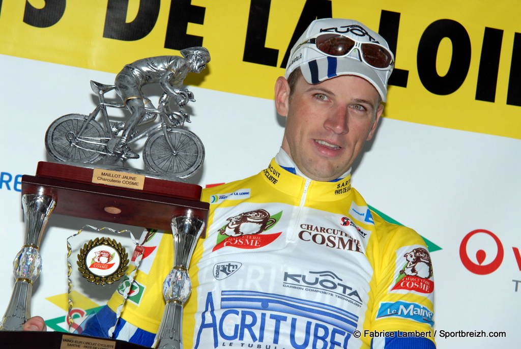 Lance Armstrong au dpart du Circuit de la Sarthe