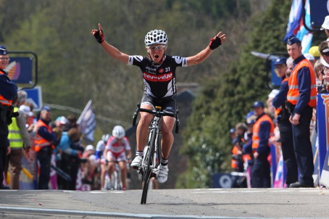 Emma Pooley s'impose dans la Flche Wallonne Fminine  