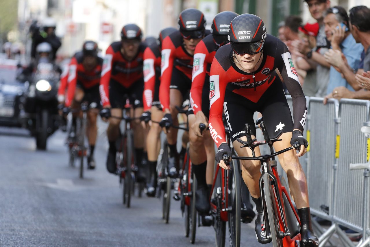 Vuelta#1 : BMC offre le maillot rouge  Dennis