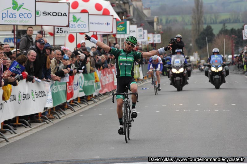 Tour de Normandie # 4 : Charteau s'impose / Renault 3e