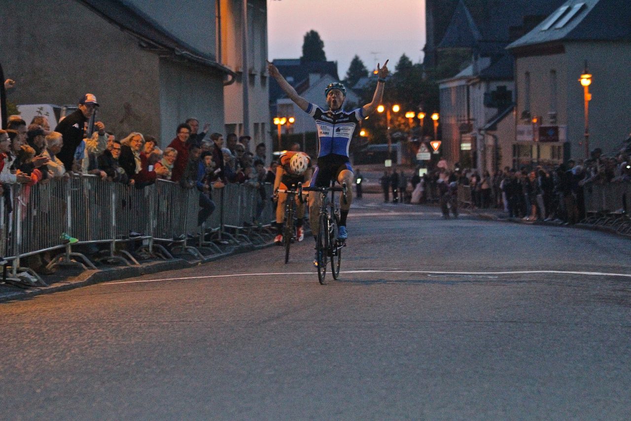 Chartres-de-Bretagne (35) : Bouvier au finish