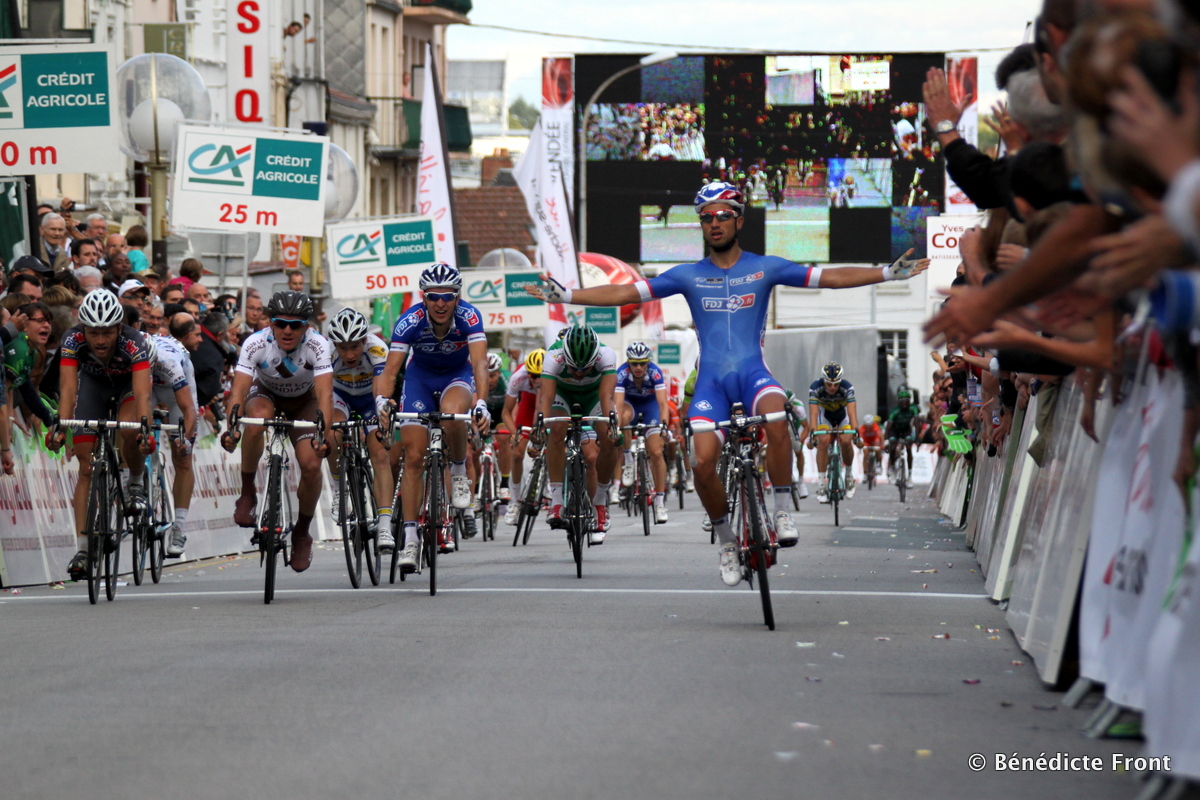 Tour de Vende : la 9e de Bouhanni et... Dumoulin