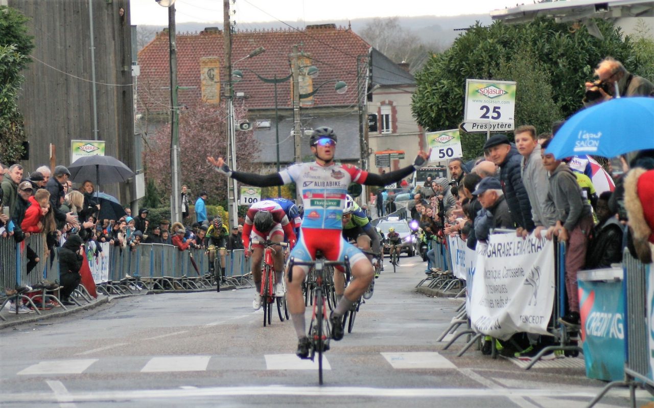 Trophe Louison Bobet :  Corvaisier au sprint 