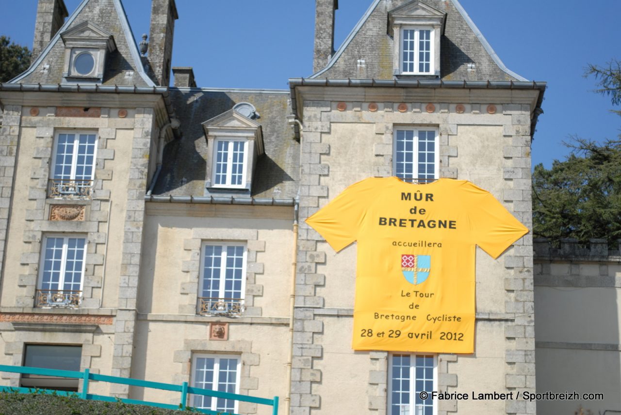 Mr-de-Bretagne toujours en jaune !