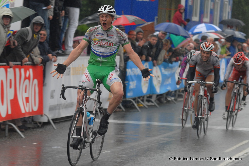 Val d'Ille U Classic 35: Guillaume Louyest l'emporte.