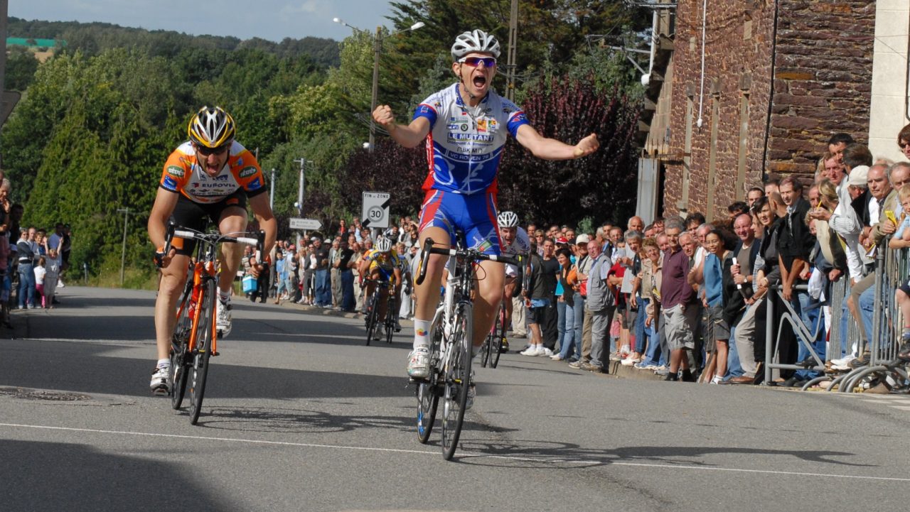 Benjamin Le Montagner s'impose au sprint  Mauron + classement Pass'Cyclisme 