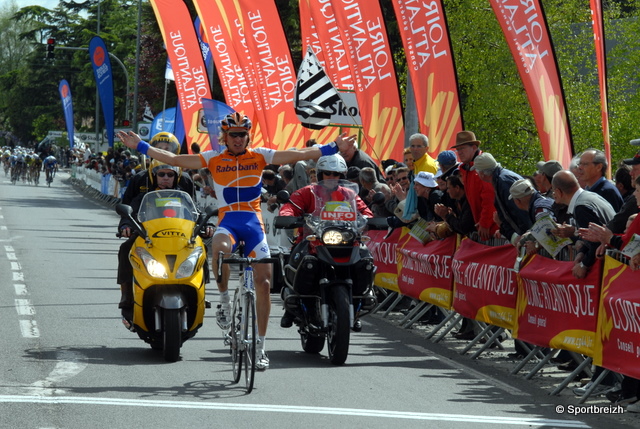 La rabobank remporte la premire tape  Vallet !