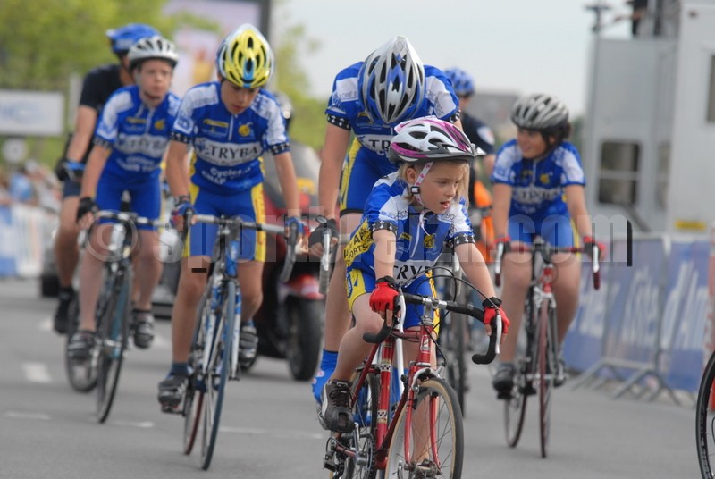 Les coles de cyclisme  l'honneur lors du championnat de France de cyclisme  Saint-Brieuc 